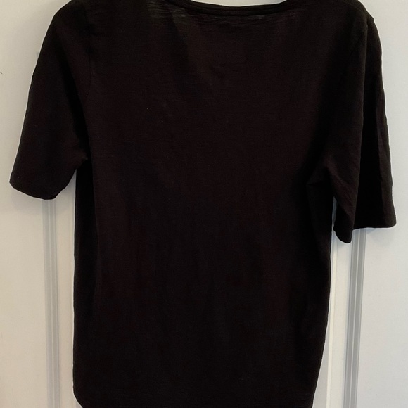 Chico’s The Ultimate Tee - Chico’s Size 1 / Small - Black - Picture 5 of 9
